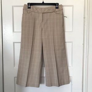 White House Black Market Kaki Cropped Pants size 4